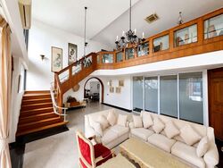 Elizabeth Heights (D9), Condominium #572935401
